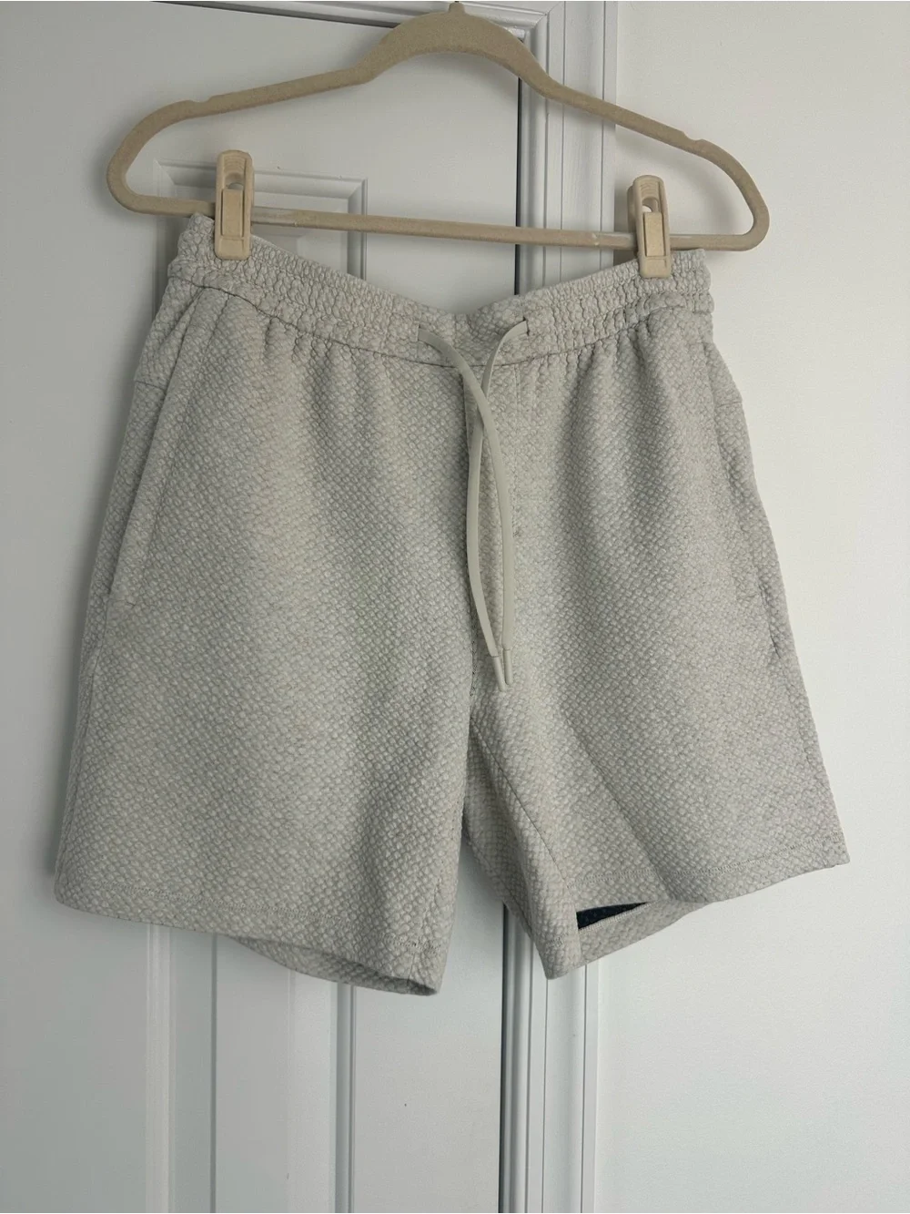 Men's lululemon athletics shorts size Medium VGUC